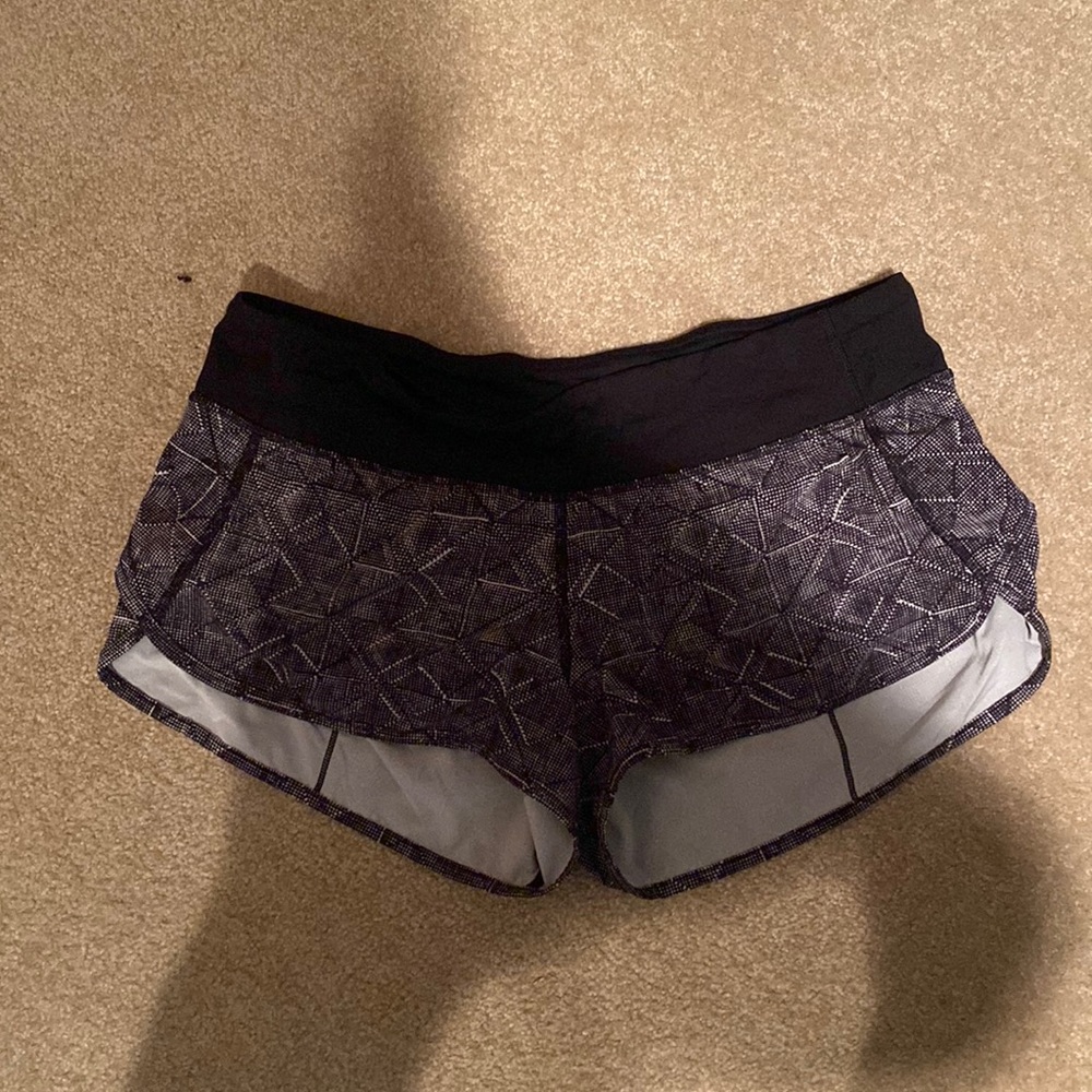 lululemon grey patterned shorts with black. size 8